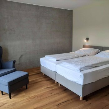 Erdhaus-OST Schlafzimmer